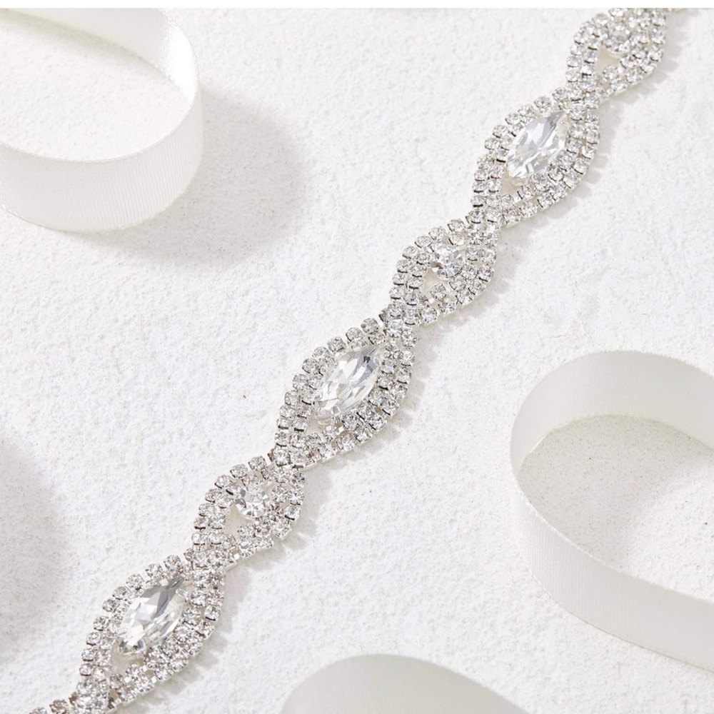 Satin Rhinestone belt - Picture 2 of 3